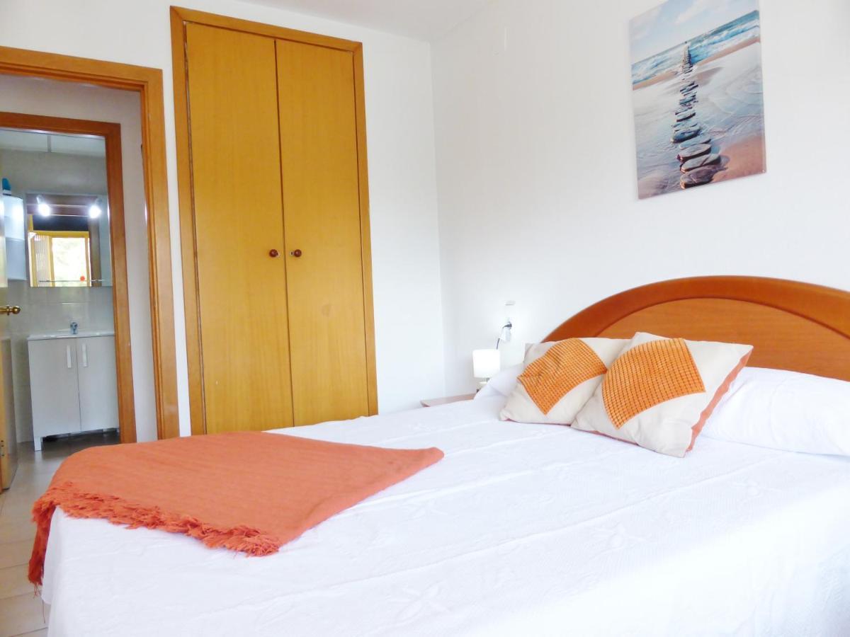 Apartamentos La Masia 002 살루 외부 사진