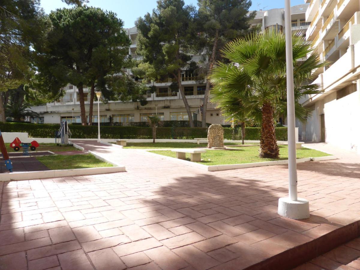 Apartamentos La Masia 002 살루 외부 사진