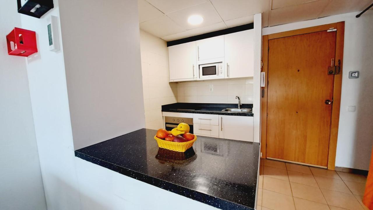 Apartamentos La Masia 002 살루 외부 사진